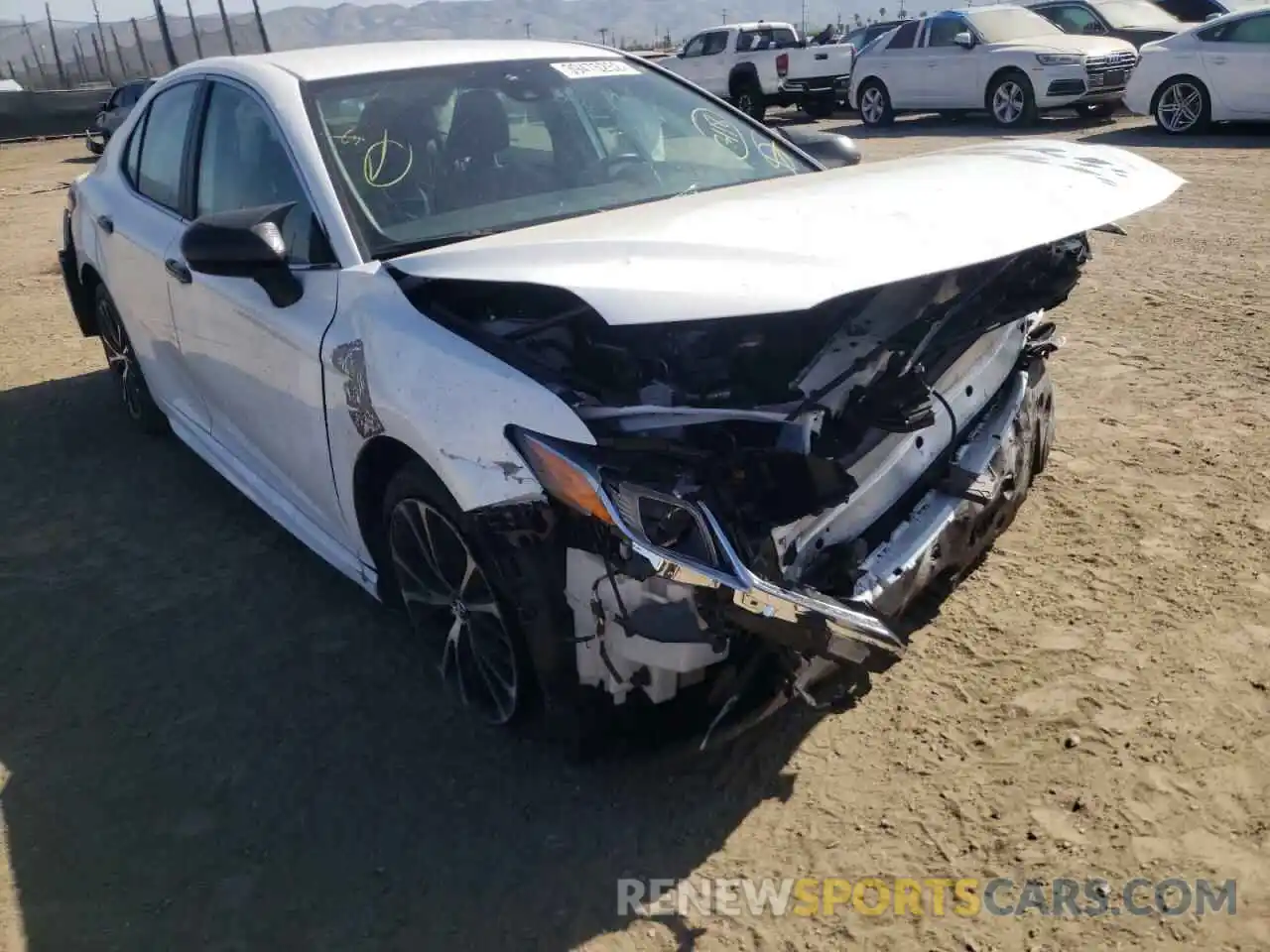 1 Photograph of a damaged car 4T1G11AK8LU871951 TOYOTA CAMRY 2020