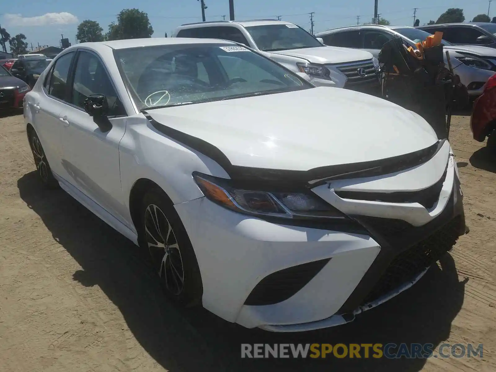 1 Photograph of a damaged car 4T1G11AK8LU872114 TOYOTA CAMRY 2020