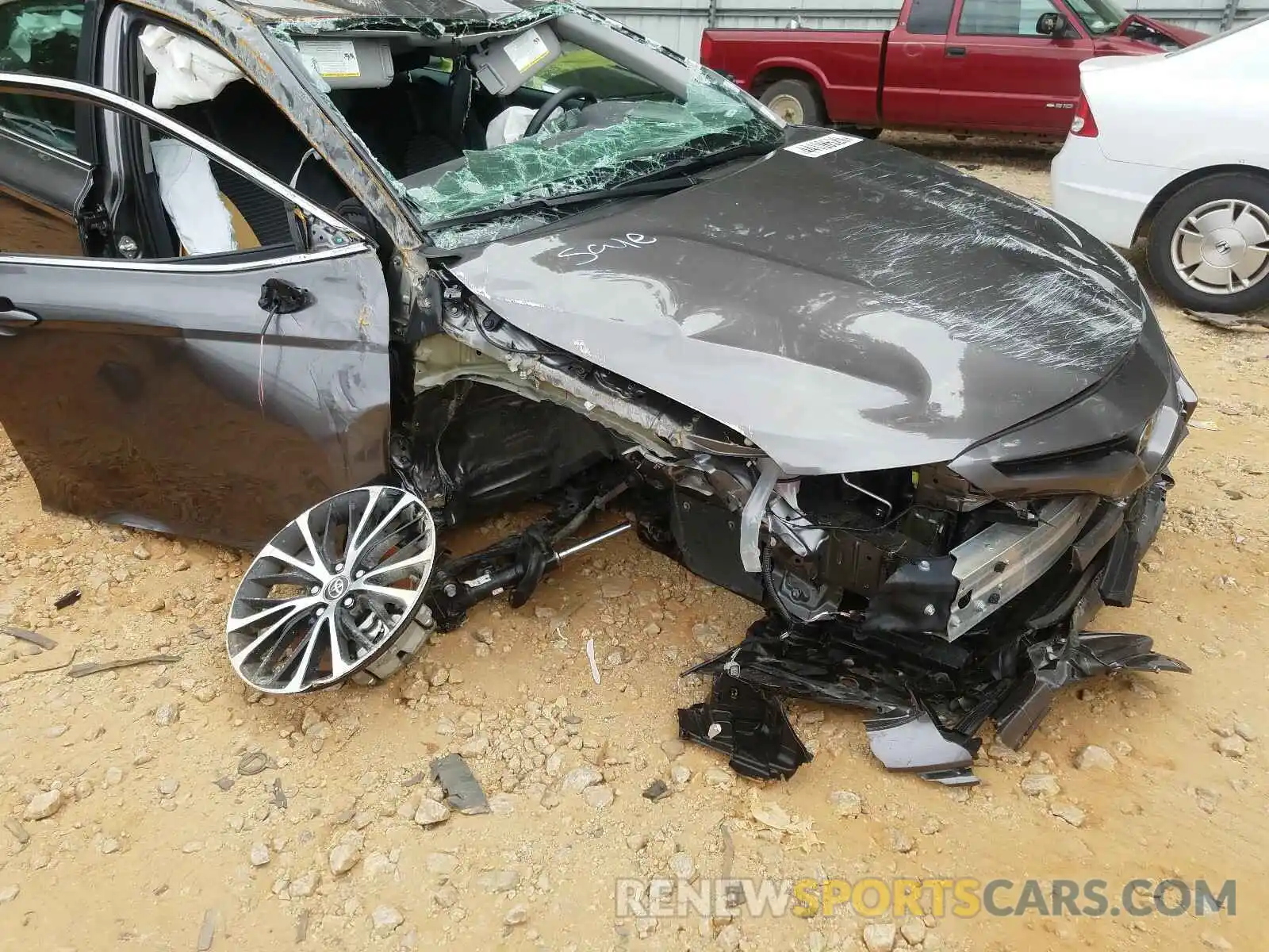 9 Photograph of a damaged car 4T1G11AK8LU872209 TOYOTA CAMRY 2020