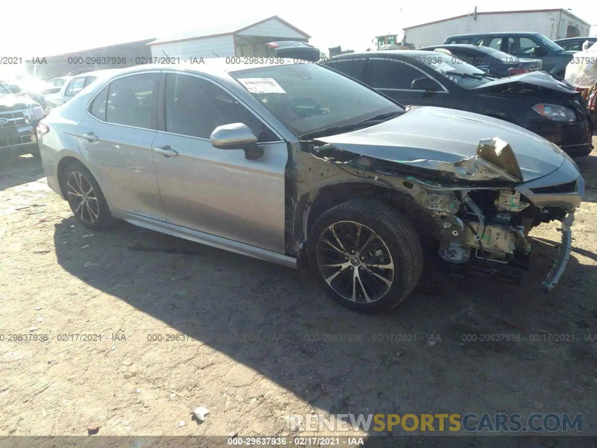 1 Photograph of a damaged car 4T1G11AK8LU876003 TOYOTA CAMRY 2020