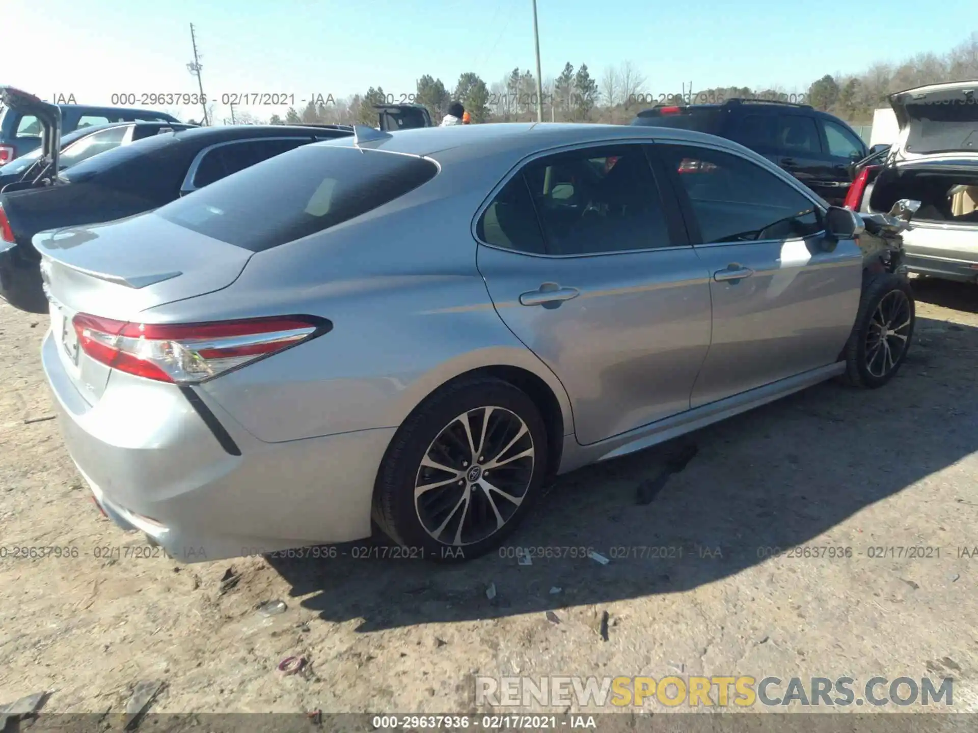 4 Photograph of a damaged car 4T1G11AK8LU876003 TOYOTA CAMRY 2020