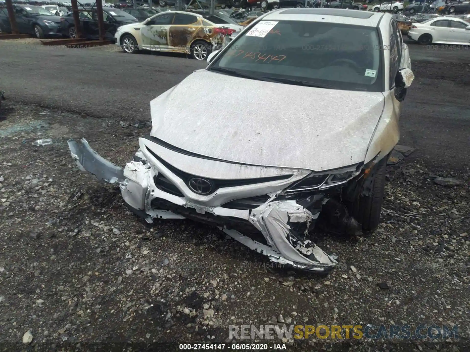 6 Photograph of a damaged car 4T1G11AK8LU878480 TOYOTA CAMRY 2020