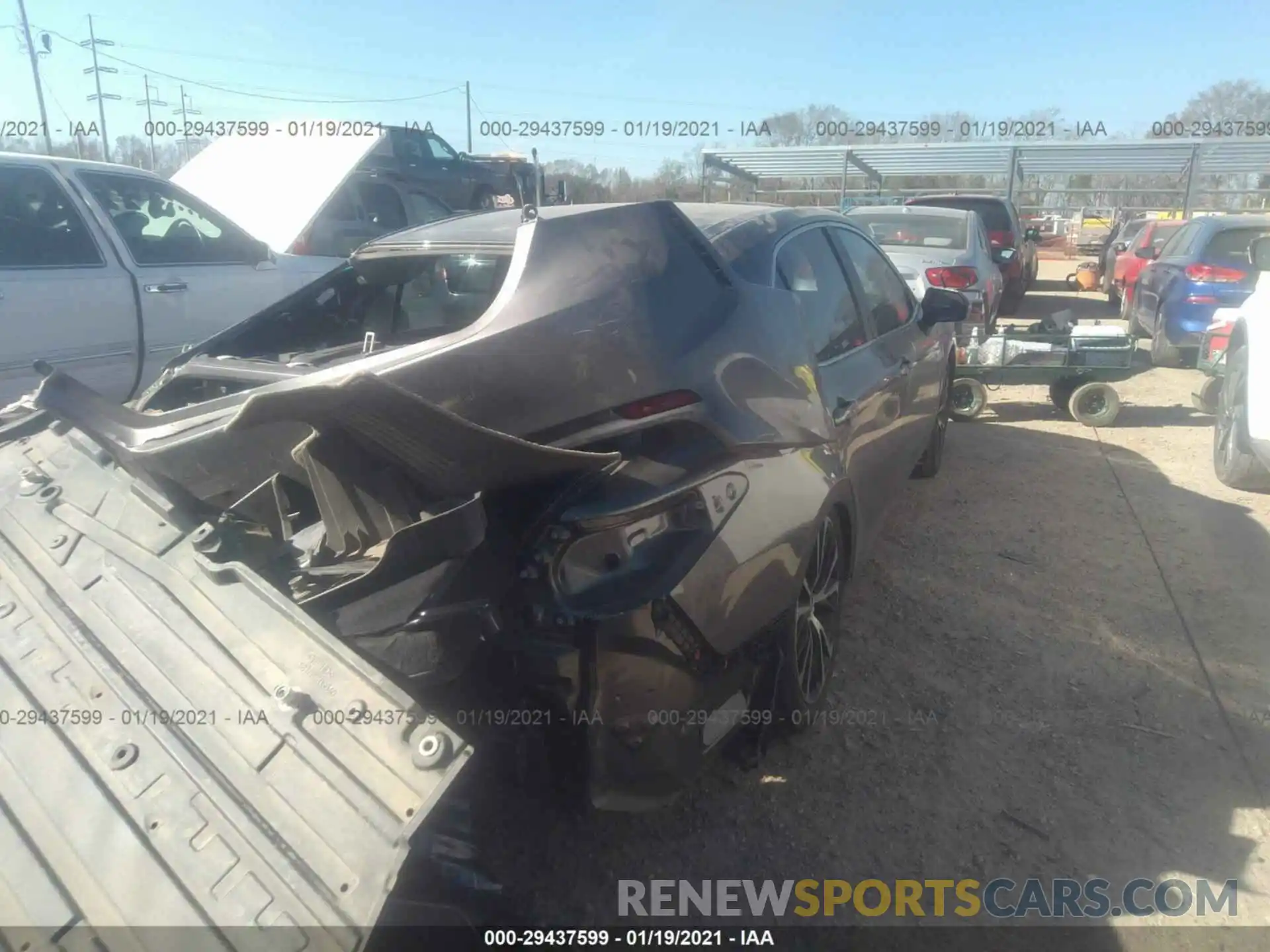 4 Photograph of a damaged car 4T1G11AK8LU879788 TOYOTA CAMRY 2020