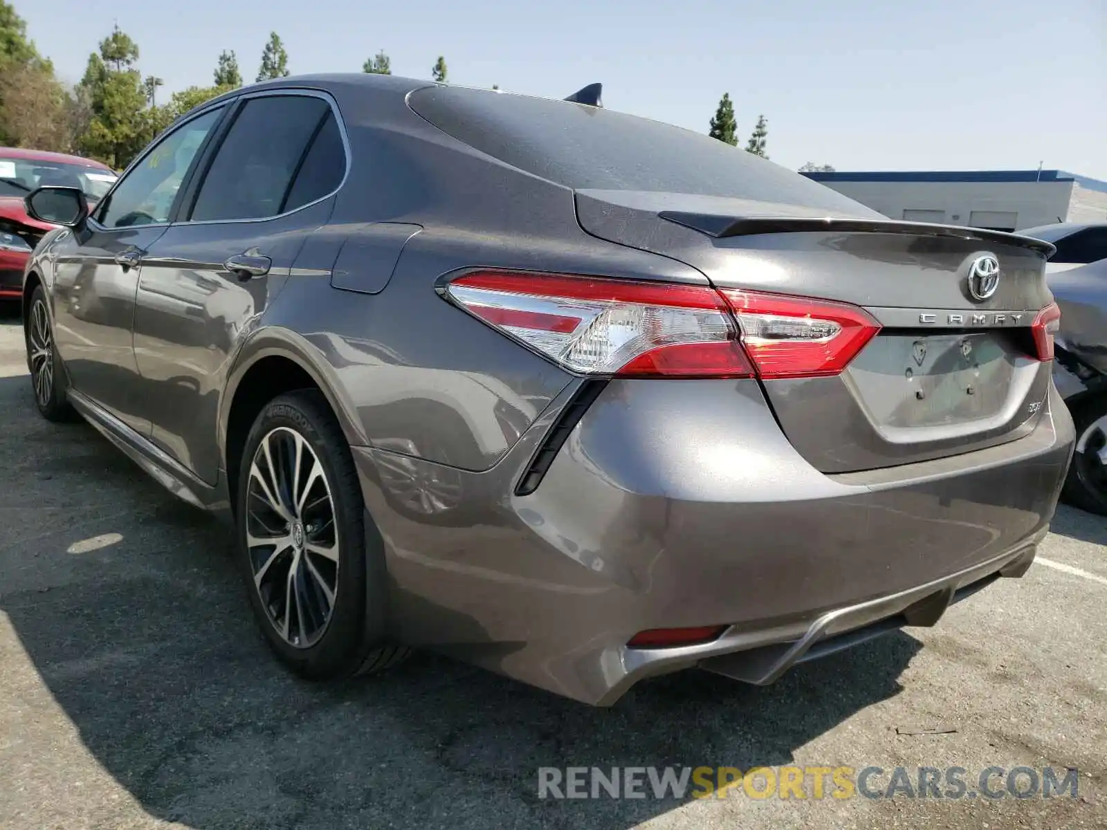 3 Photograph of a damaged car 4T1G11AK8LU881525 TOYOTA CAMRY 2020