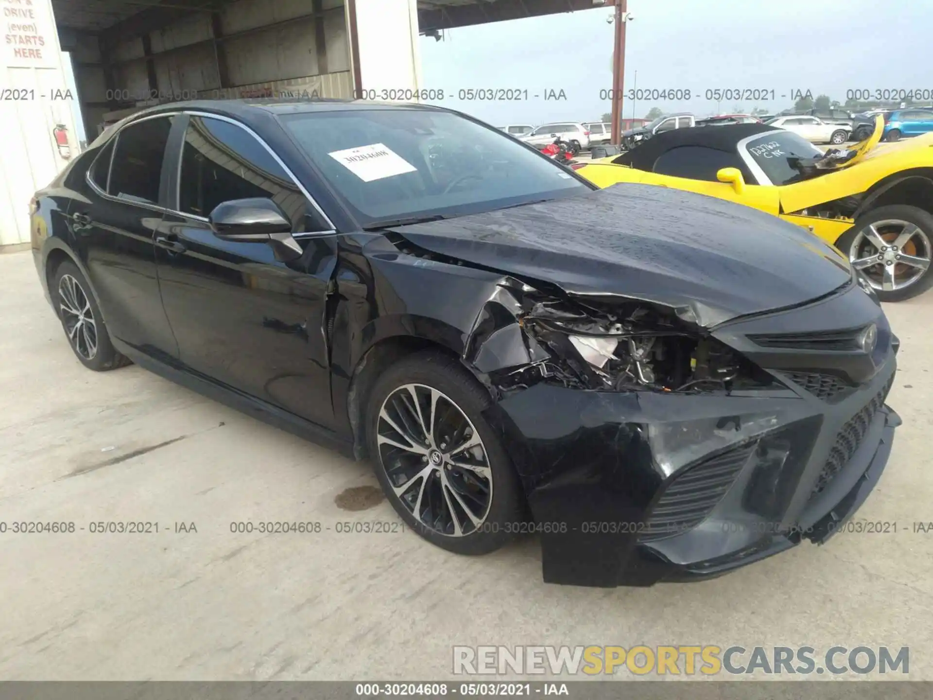 1 Photograph of a damaged car 4T1G11AK8LU882609 TOYOTA CAMRY 2020