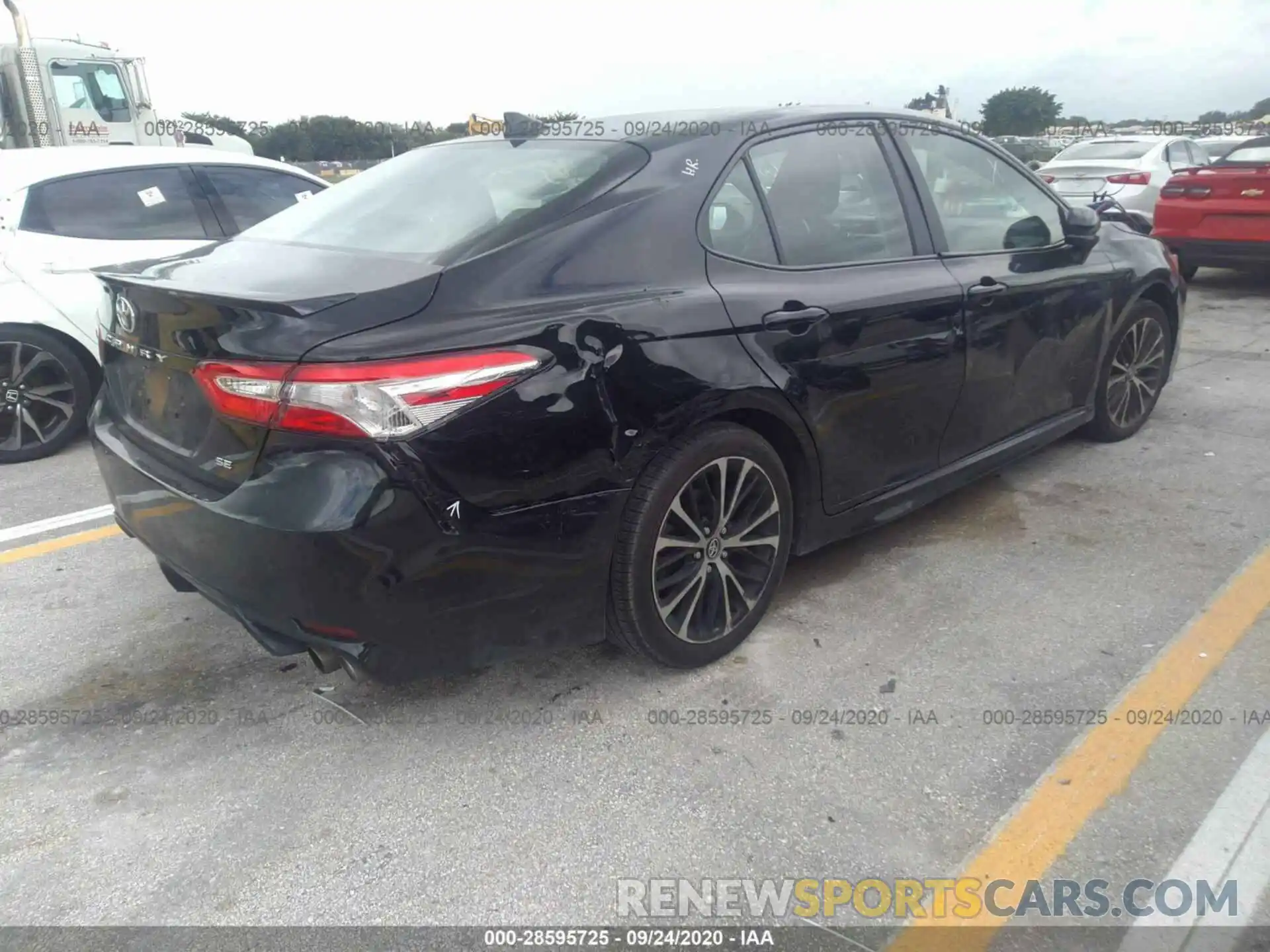 4 Photograph of a damaged car 4T1G11AK8LU885087 TOYOTA CAMRY 2020