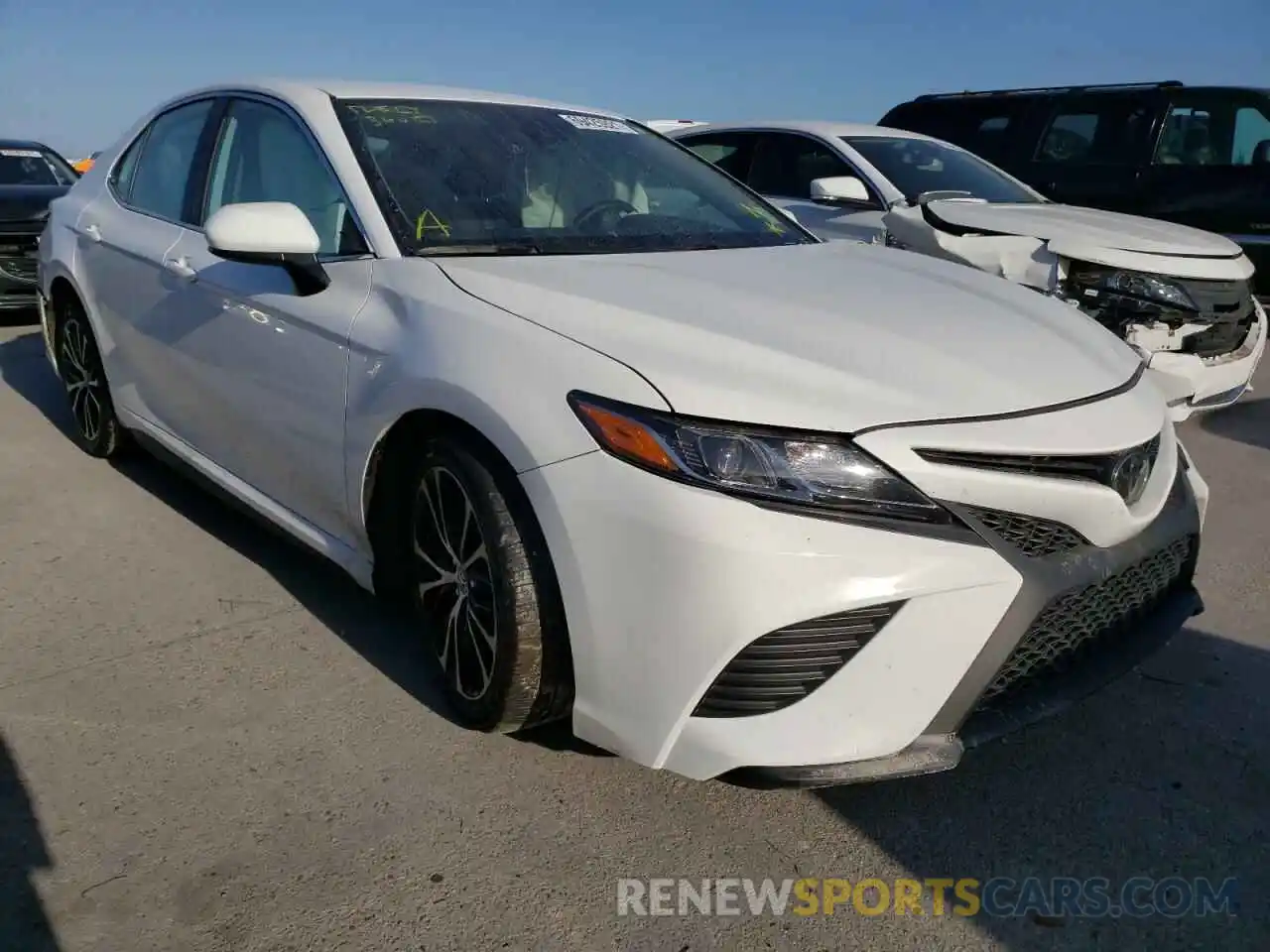 1 Photograph of a damaged car 4T1G11AK8LU891097 TOYOTA CAMRY 2020