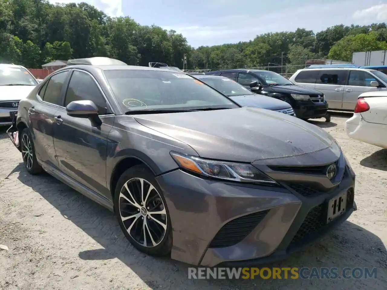 1 Photograph of a damaged car 4T1G11AK8LU891732 TOYOTA CAMRY 2020