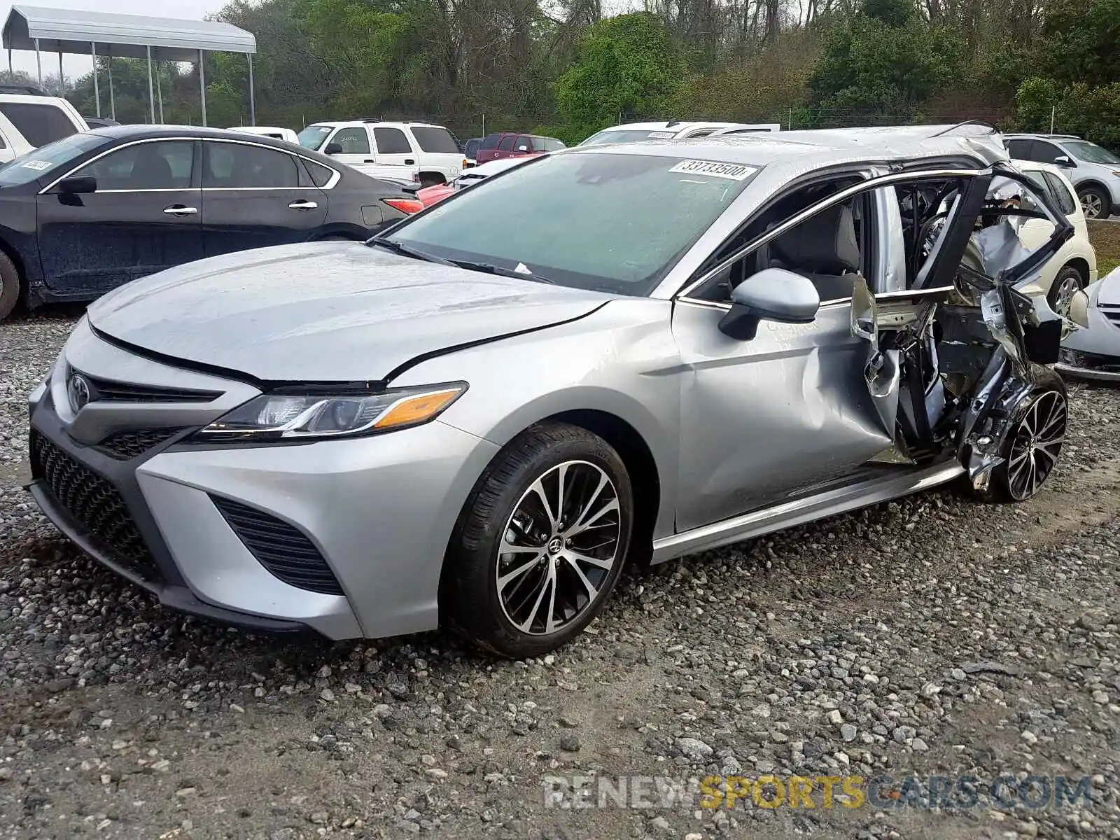 2 Photograph of a damaged car 4T1G11AK8LU895960 TOYOTA CAMRY 2020