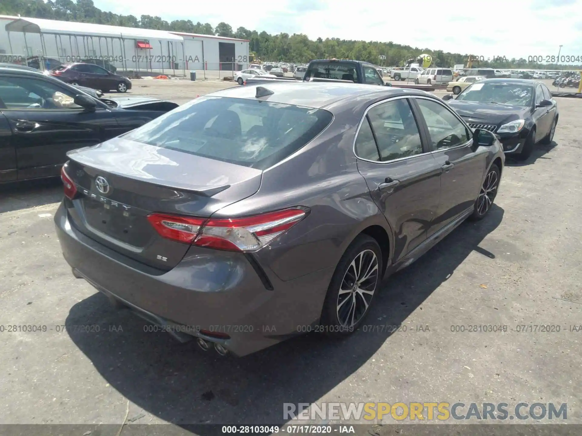 4 Photograph of a damaged car 4T1G11AK8LU898504 TOYOTA CAMRY 2020