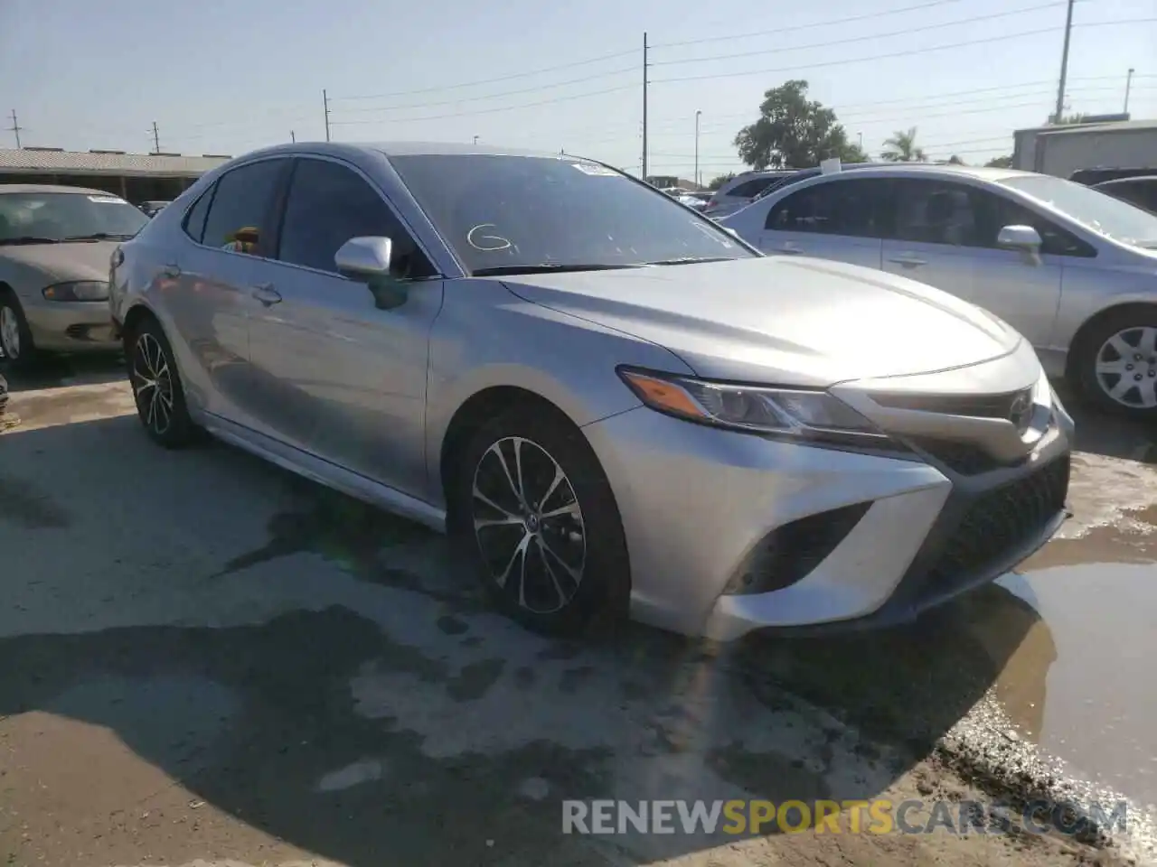 1 Photograph of a damaged car 4T1G11AK8LU912305 TOYOTA CAMRY 2020