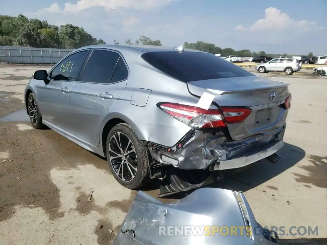 3 Photograph of a damaged car 4T1G11AK8LU912305 TOYOTA CAMRY 2020