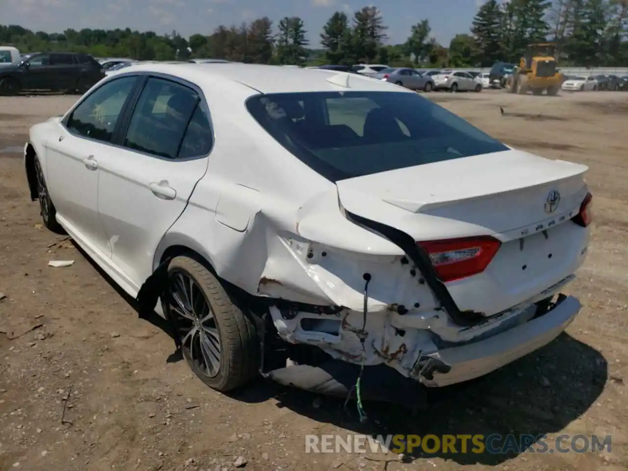 3 Photograph of a damaged car 4T1G11AK8LU918914 TOYOTA CAMRY 2020