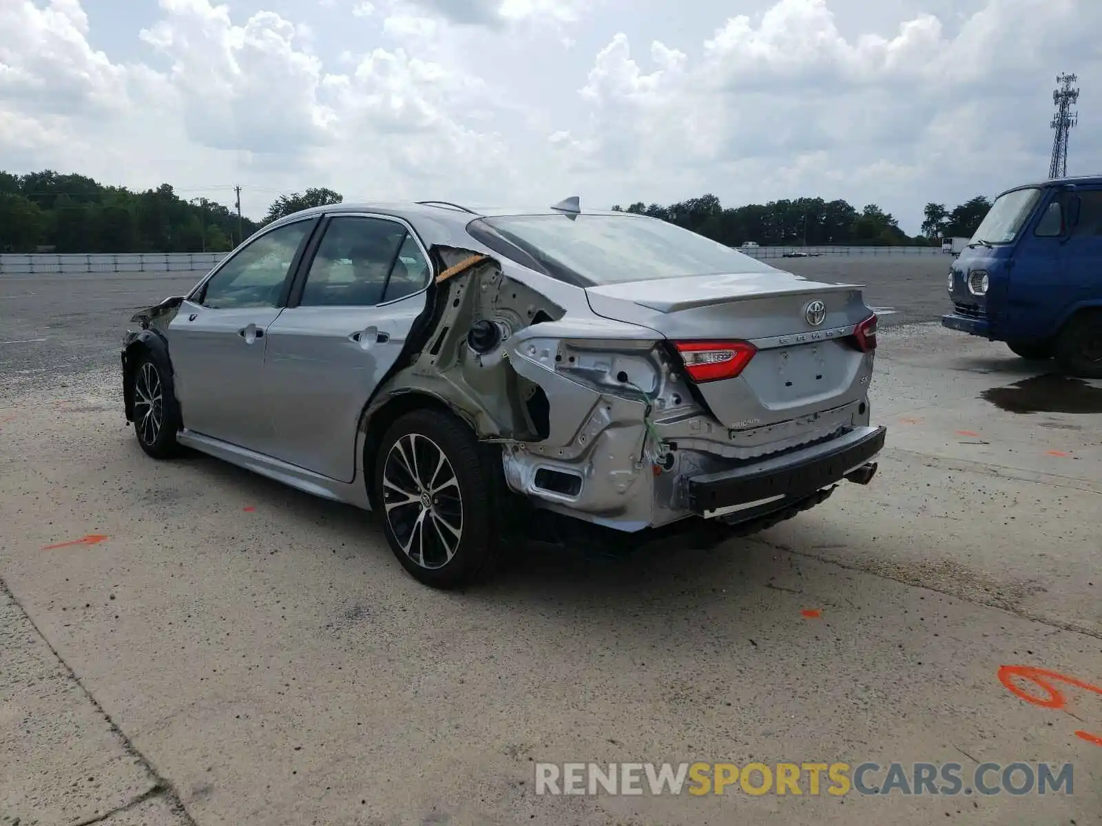 3 Photograph of a damaged car 4T1G11AK8LU920551 TOYOTA CAMRY 2020