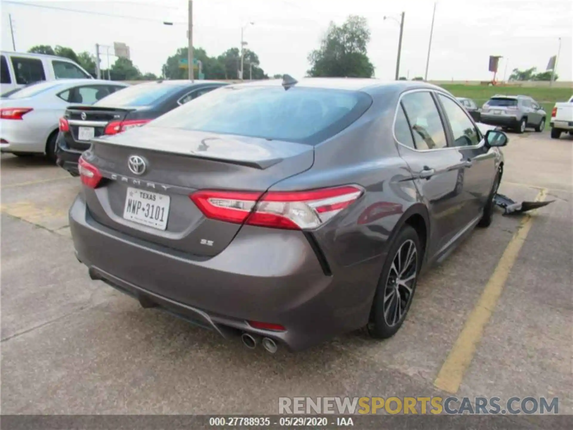 3 Photograph of a damaged car 4T1G11AK8LU922249 TOYOTA CAMRY 2020