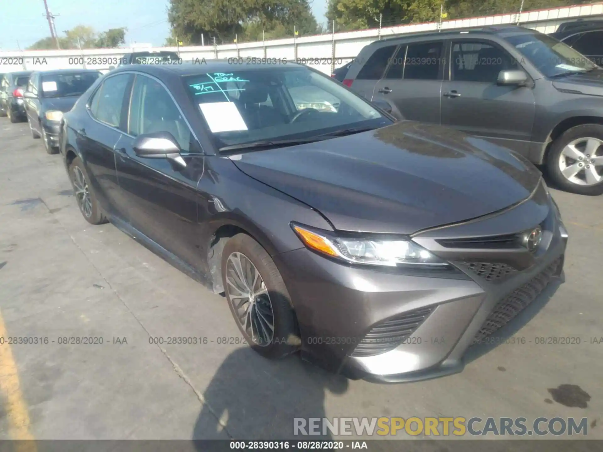 1 Photograph of a damaged car 4T1G11AK8LU922381 TOYOTA CAMRY 2020