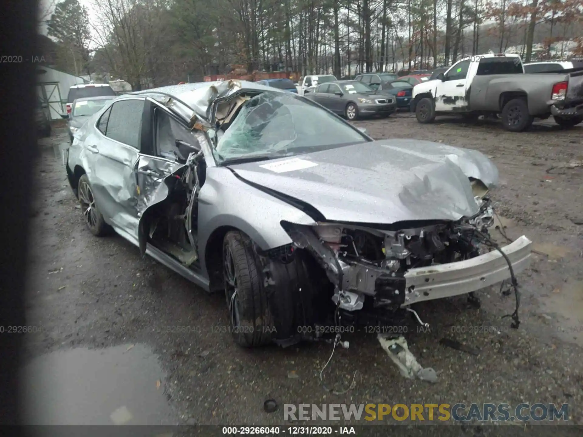 1 Photograph of a damaged car 4T1G11AK8LU924549 TOYOTA CAMRY 2020