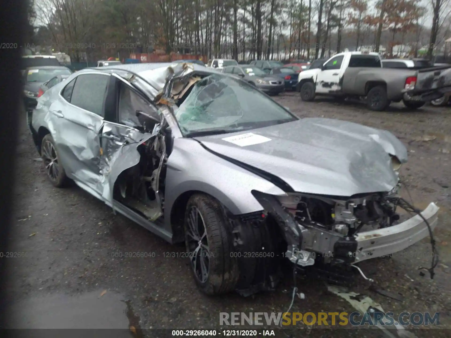 6 Photograph of a damaged car 4T1G11AK8LU924549 TOYOTA CAMRY 2020