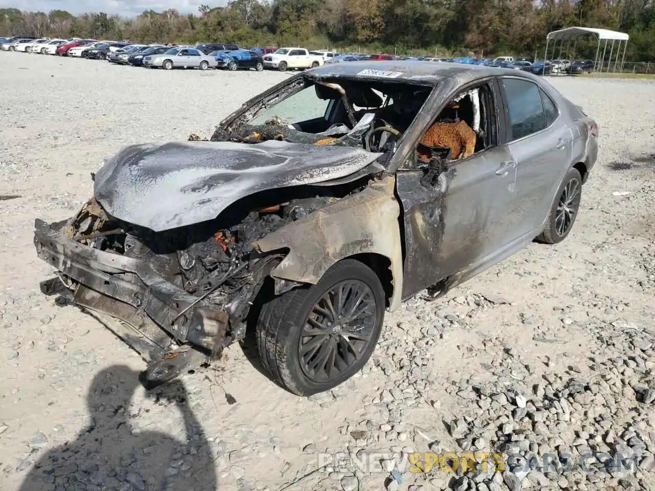 2 Photograph of a damaged car 4T1G11AK8LU927886 TOYOTA CAMRY 2020