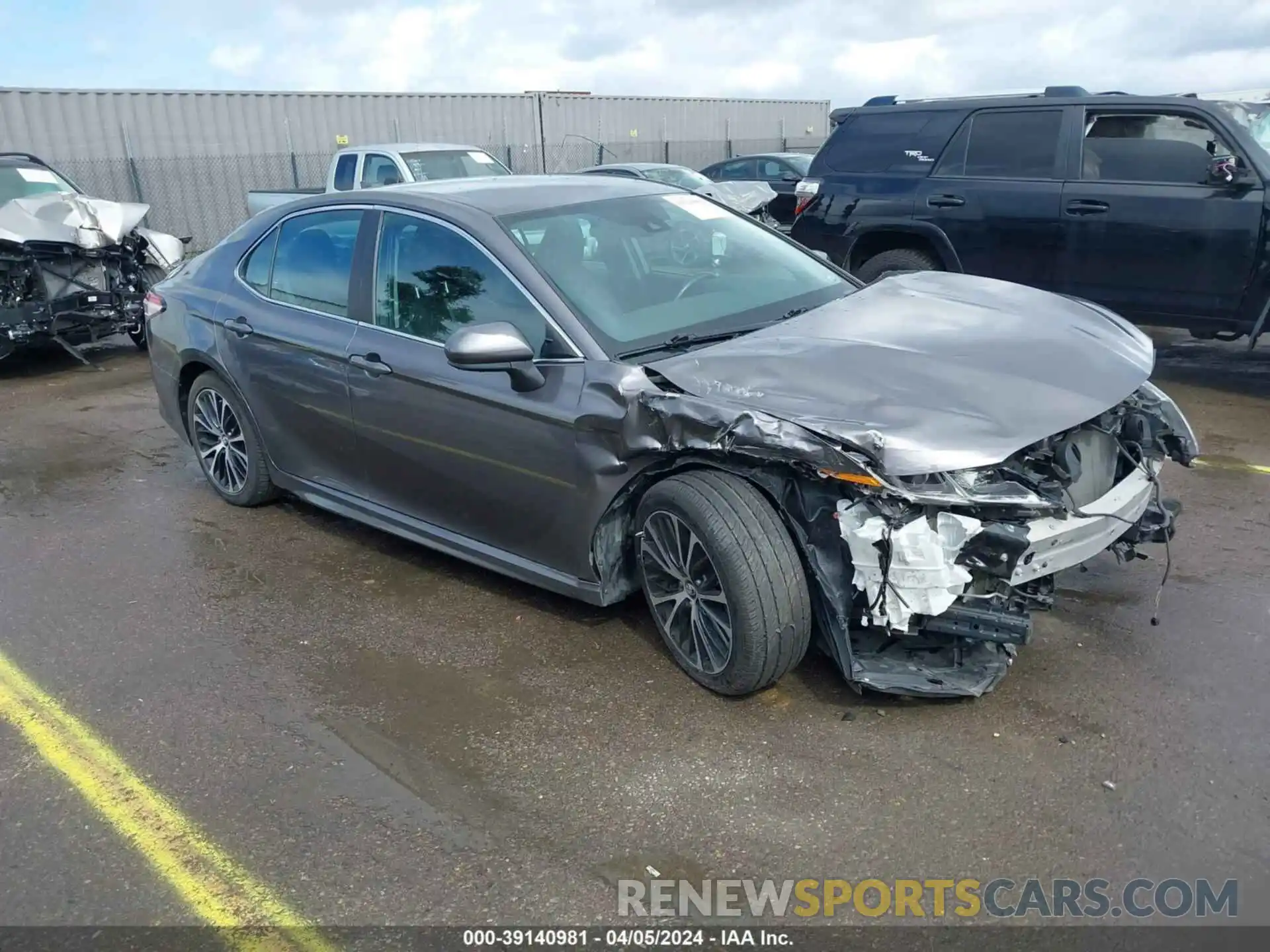 1 Photograph of a damaged car 4T1G11AK8LU929802 TOYOTA CAMRY 2020