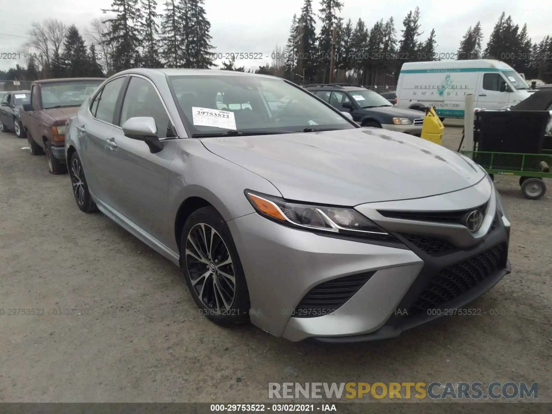 1 Photograph of a damaged car 4T1G11AK8LU931002 TOYOTA CAMRY 2020