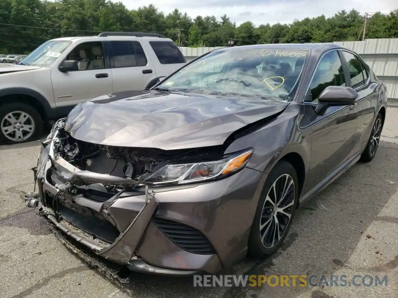 2 Photograph of a damaged car 4T1G11AK8LU931629 TOYOTA CAMRY 2020