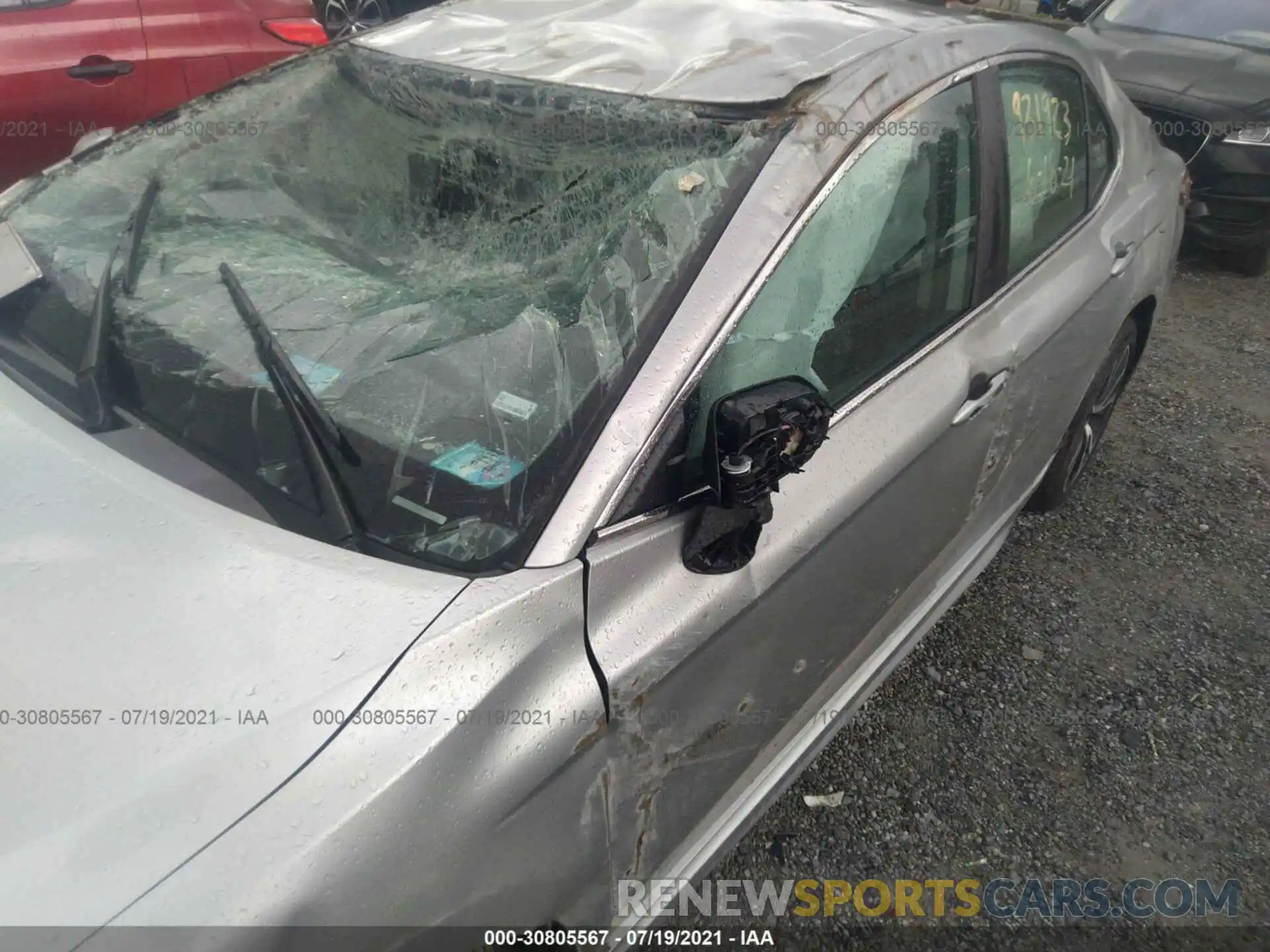 6 Photograph of a damaged car 4T1G11AK8LU931923 TOYOTA CAMRY 2020