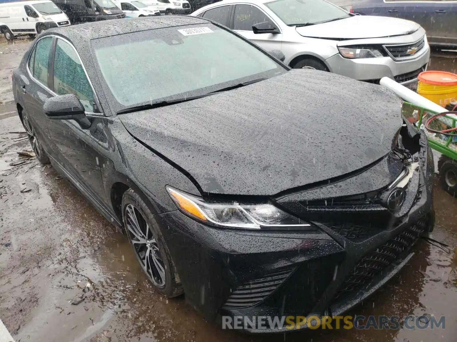 1 Photograph of a damaged car 4T1G11AK8LU932330 TOYOTA CAMRY 2020