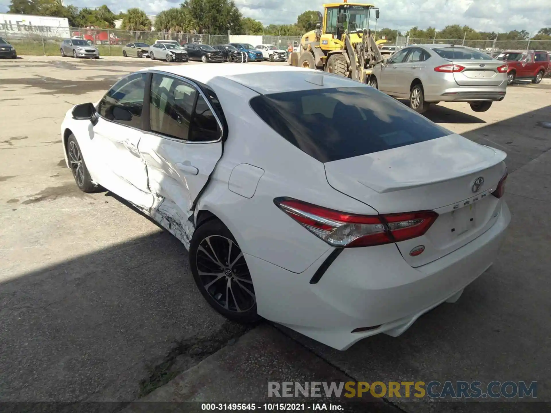 3 Photograph of a damaged car 4T1G11AK8LU936524 TOYOTA CAMRY 2020