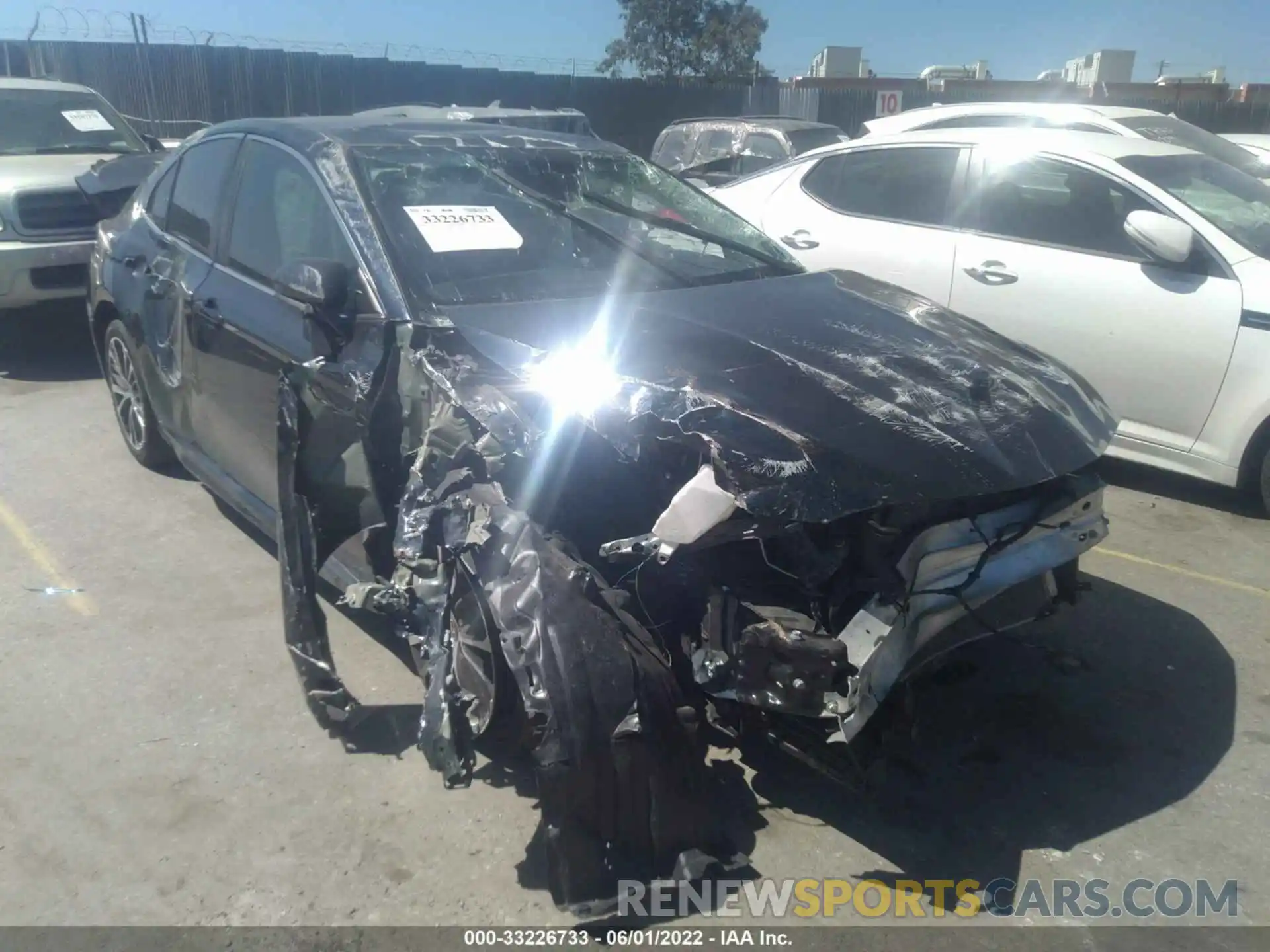 1 Photograph of a damaged car 4T1G11AK8LU949712 TOYOTA CAMRY 2020