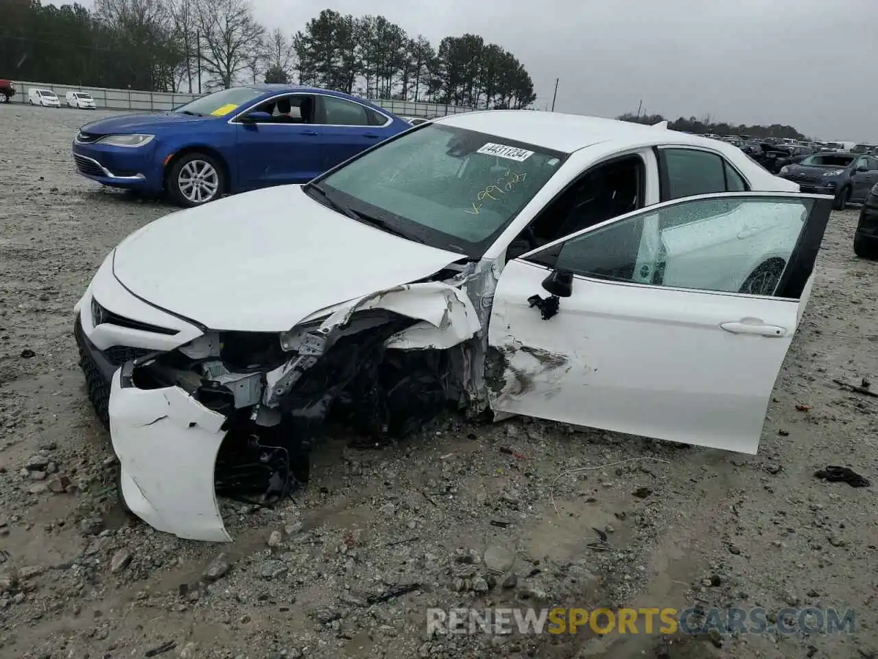 1 Photograph of a damaged car 4T1G11AK8LU949922 TOYOTA CAMRY 2020