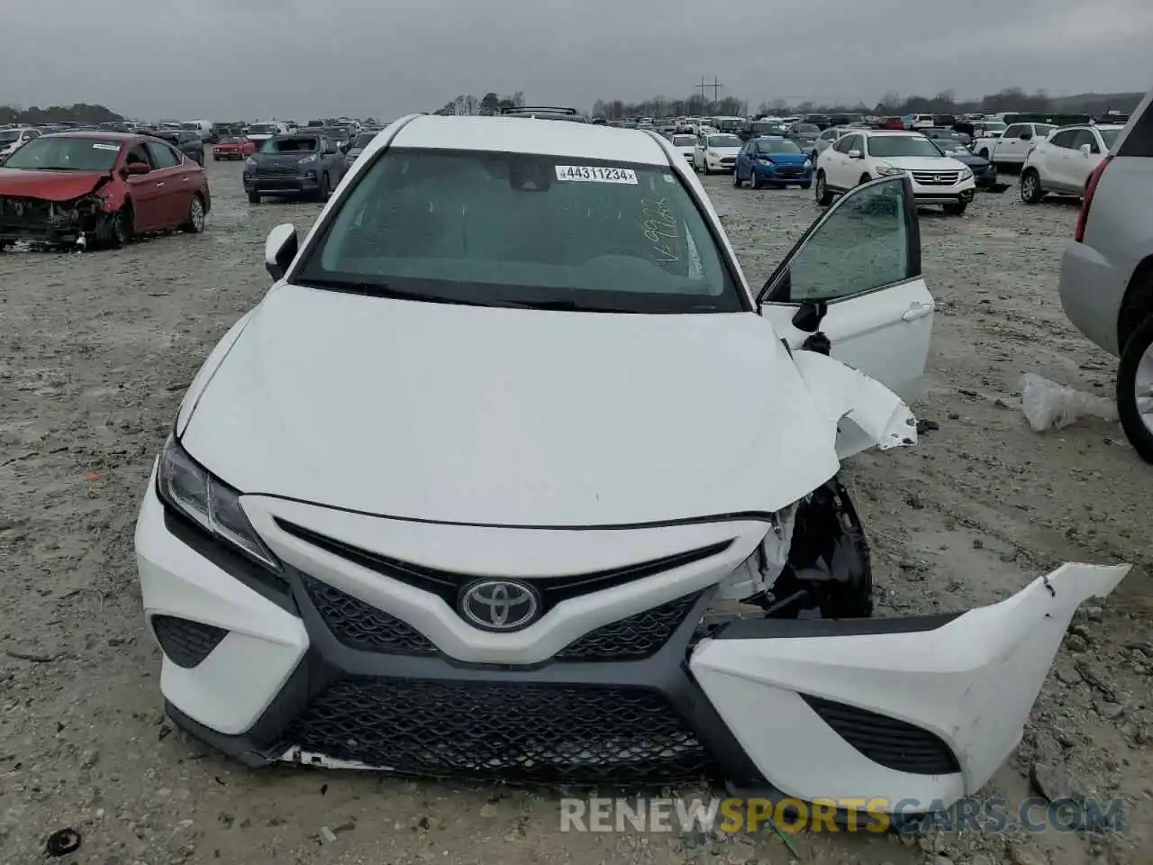 5 Photograph of a damaged car 4T1G11AK8LU949922 TOYOTA CAMRY 2020