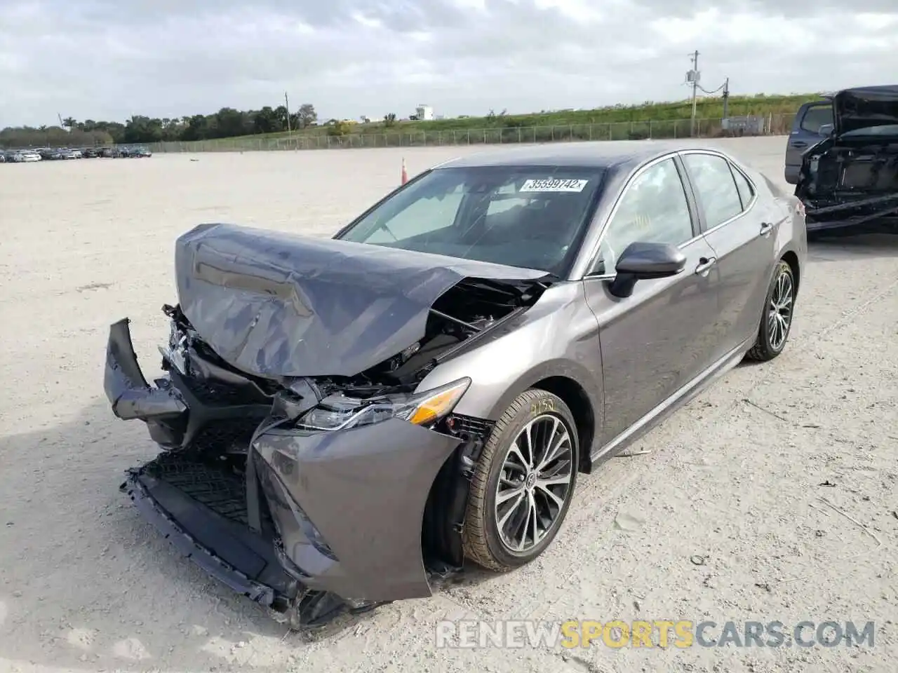 2 Photograph of a damaged car 4T1G11AK8LU951640 TOYOTA CAMRY 2020