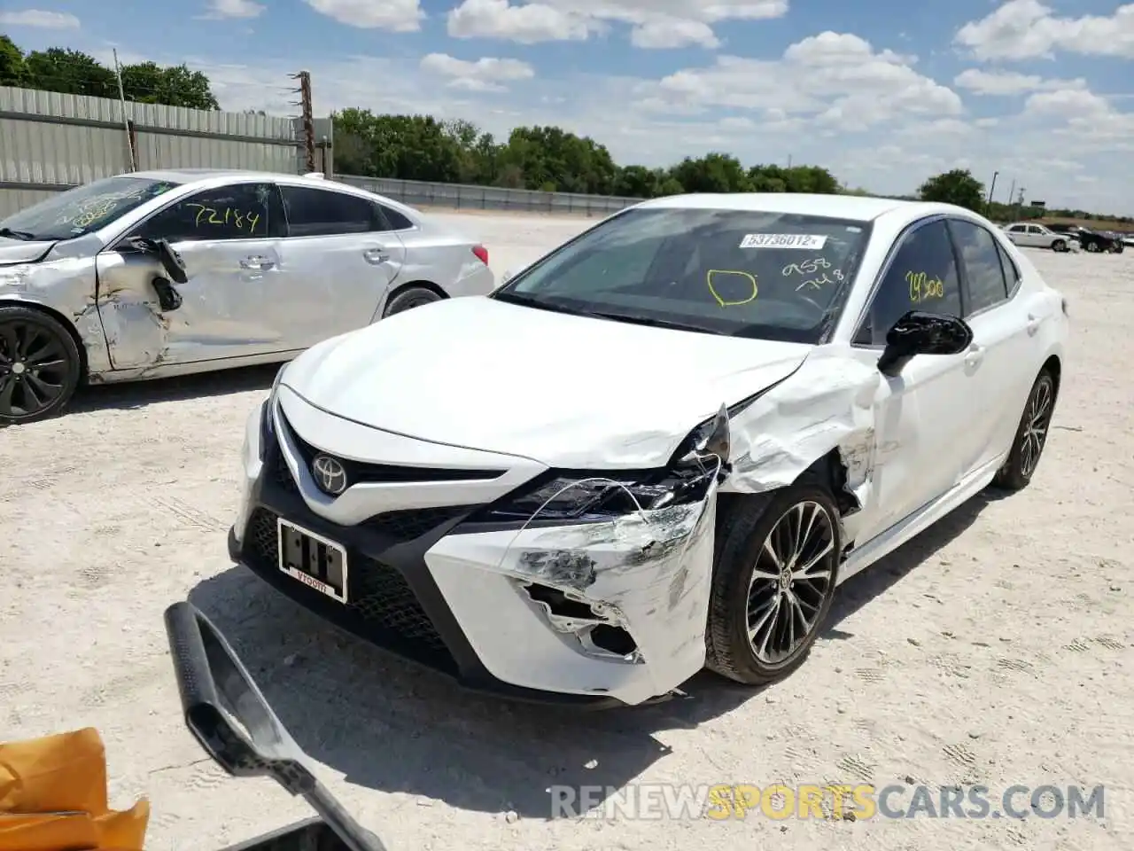 2 Photograph of a damaged car 4T1G11AK8LU958748 TOYOTA CAMRY 2020