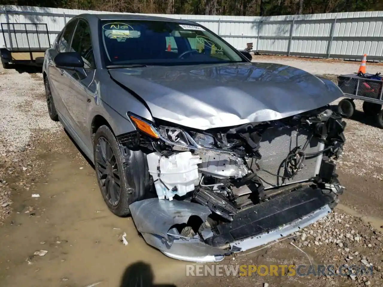 1 Photograph of a damaged car 4T1G11AK8LU961276 TOYOTA CAMRY 2020