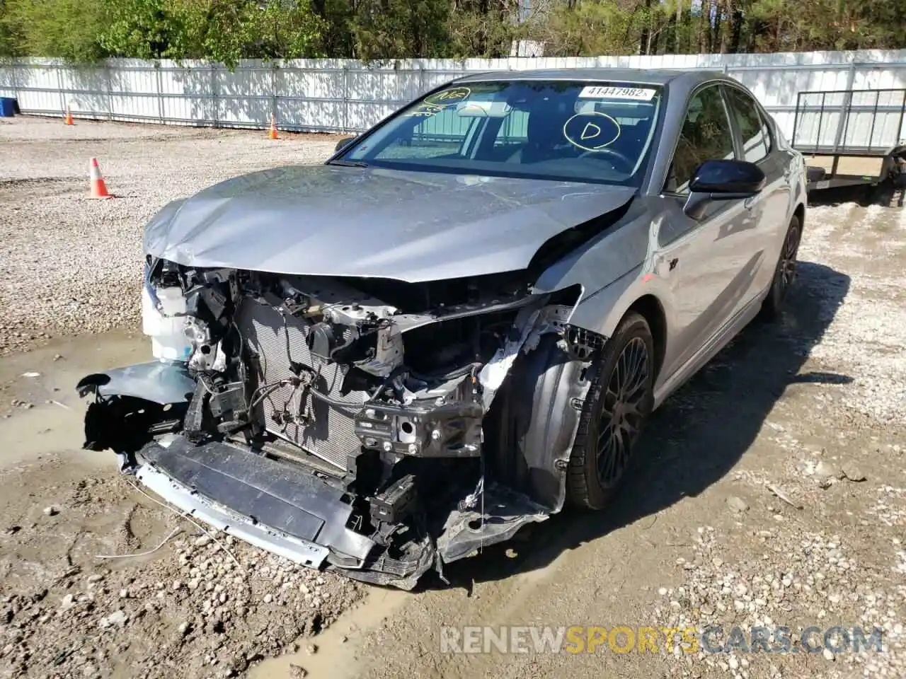 2 Photograph of a damaged car 4T1G11AK8LU961276 TOYOTA CAMRY 2020