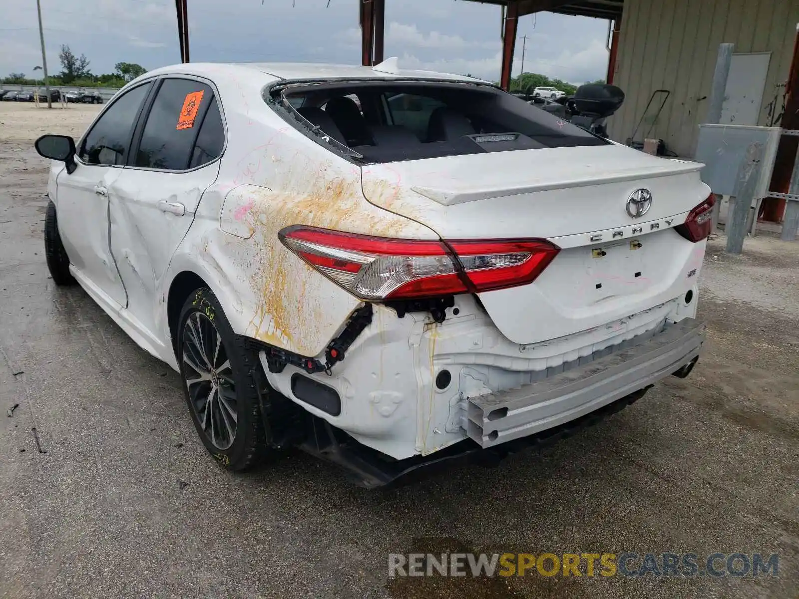 3 Photograph of a damaged car 4T1G11AK8LU963352 TOYOTA CAMRY 2020