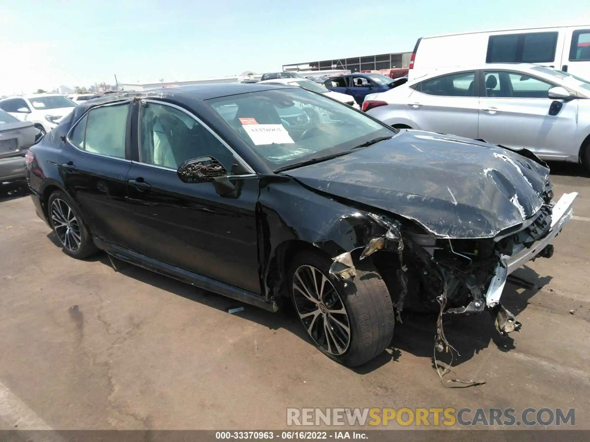 1 Photograph of a damaged car 4T1G11AK8LU963755 TOYOTA CAMRY 2020