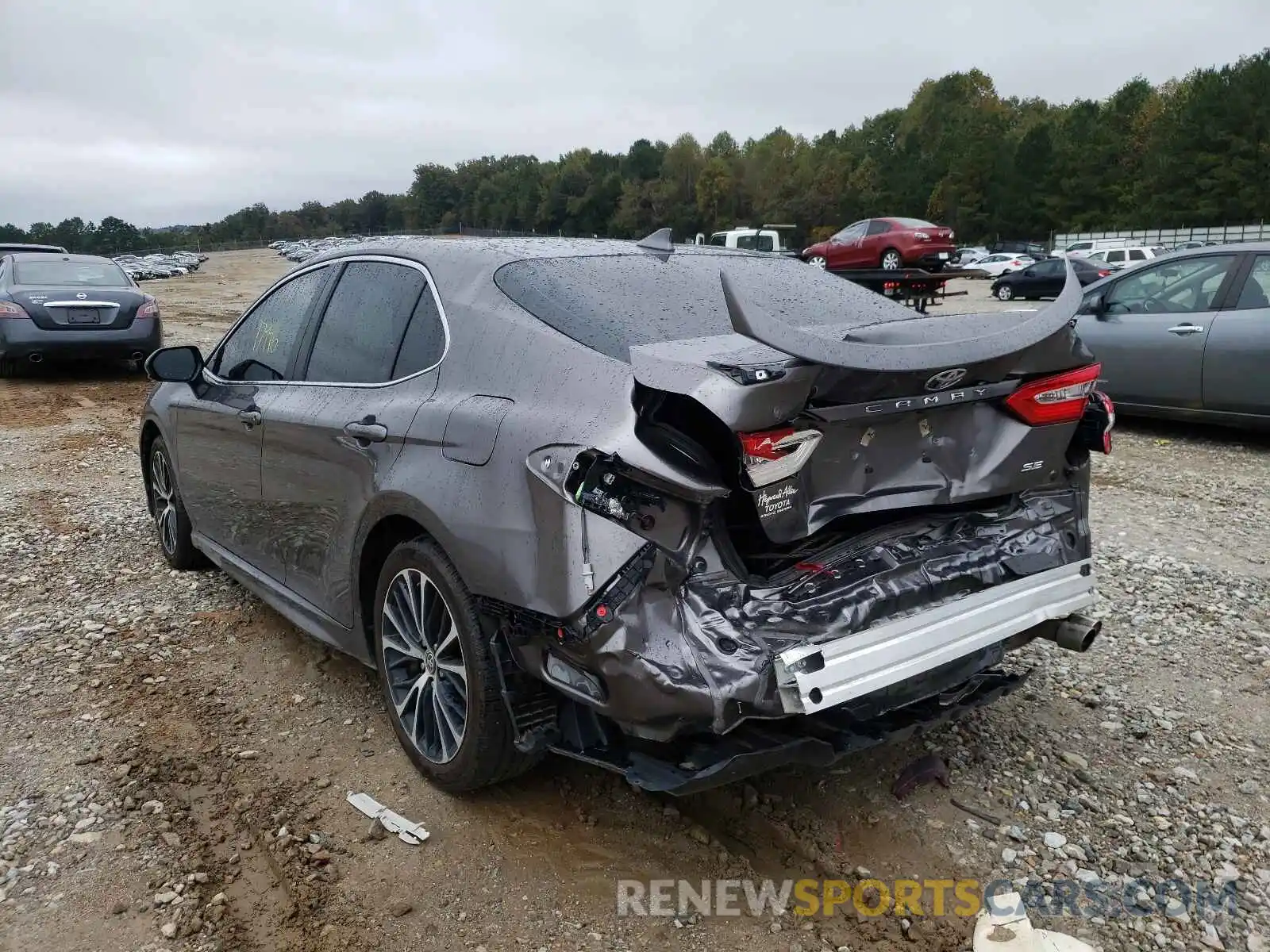 3 Photograph of a damaged car 4T1G11AK8LU981009 TOYOTA CAMRY 2020