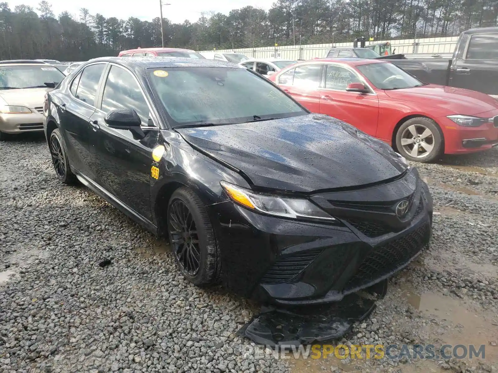 1 Photograph of a damaged car 4T1G11AK8LU983763 TOYOTA CAMRY 2020