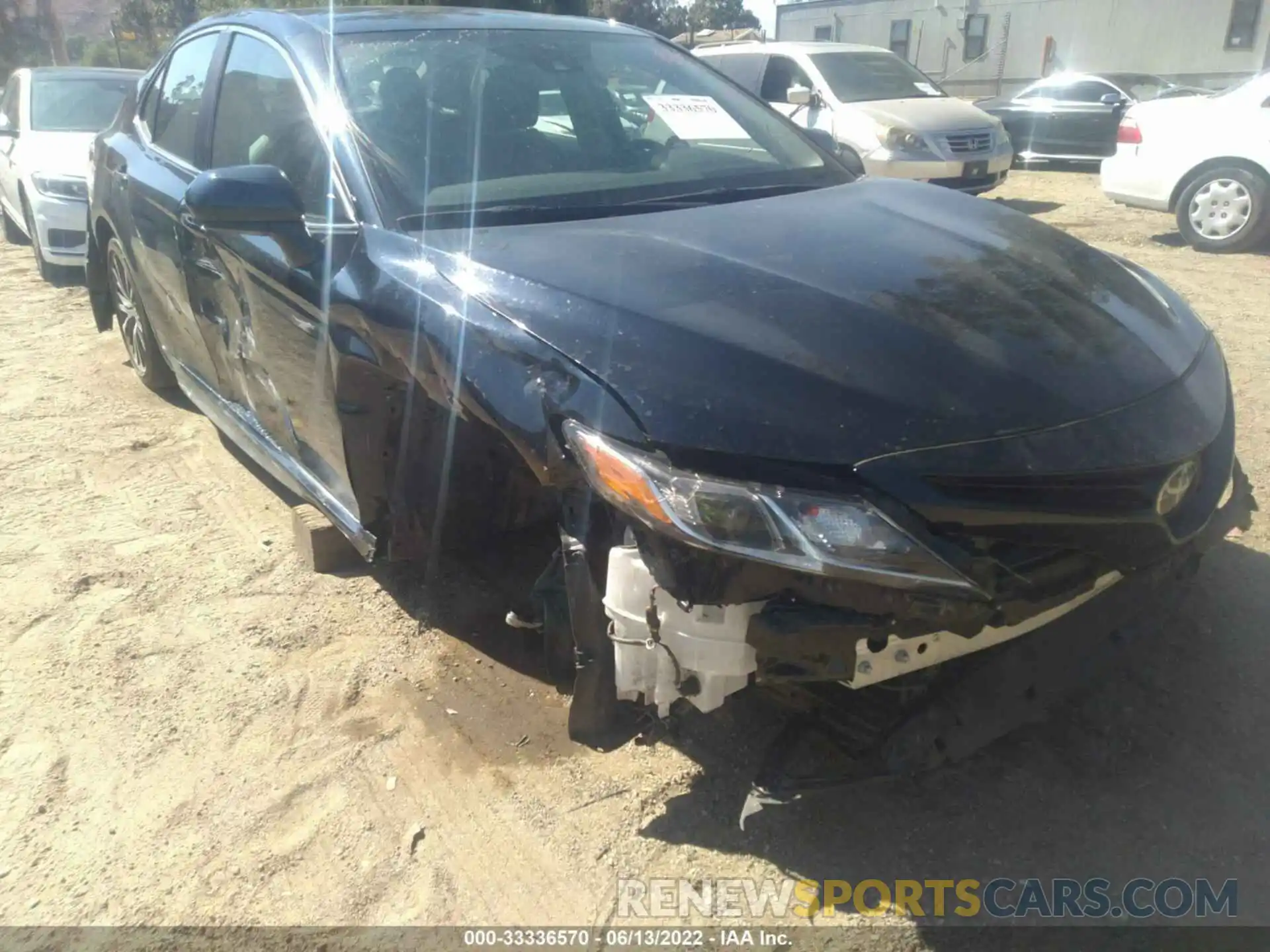 6 Photograph of a damaged car 4T1G11AK8LU984668 TOYOTA CAMRY 2020