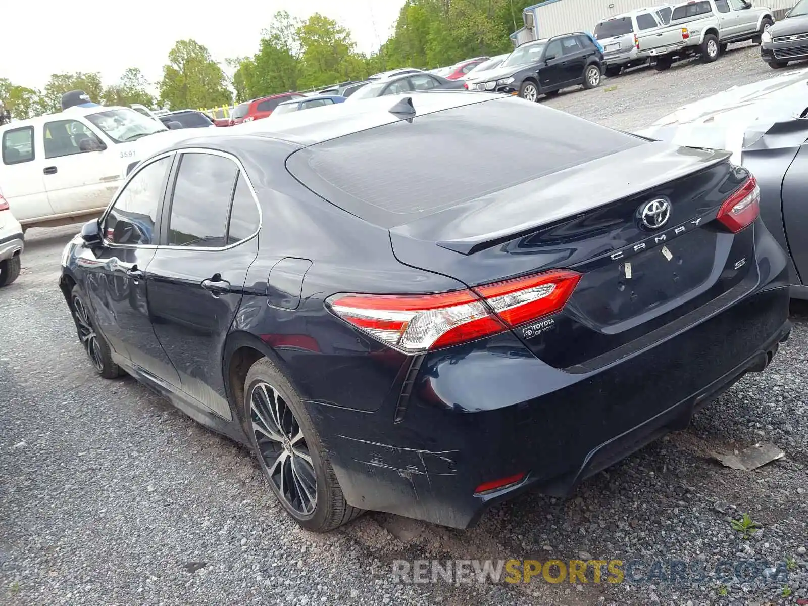 3 Photograph of a damaged car 4T1G11AK8LU986923 TOYOTA CAMRY 2020