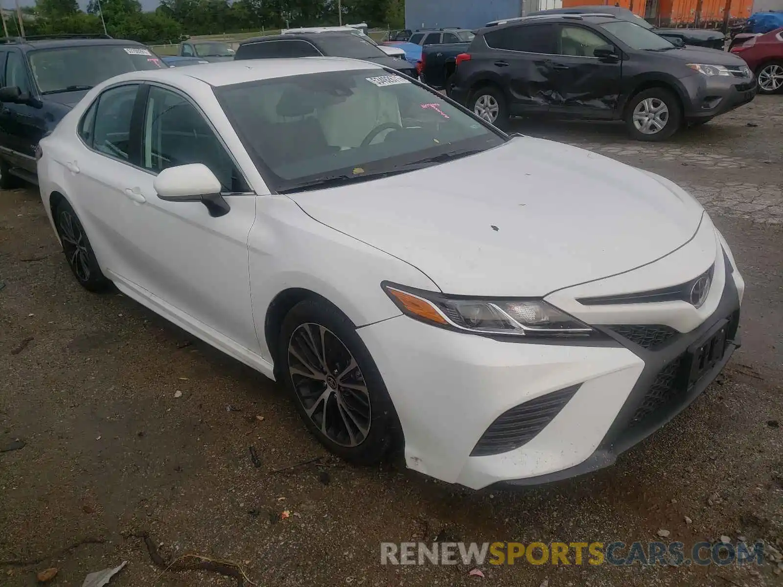 1 Photograph of a damaged car 4T1G11AK8LU994035 TOYOTA CAMRY 2020