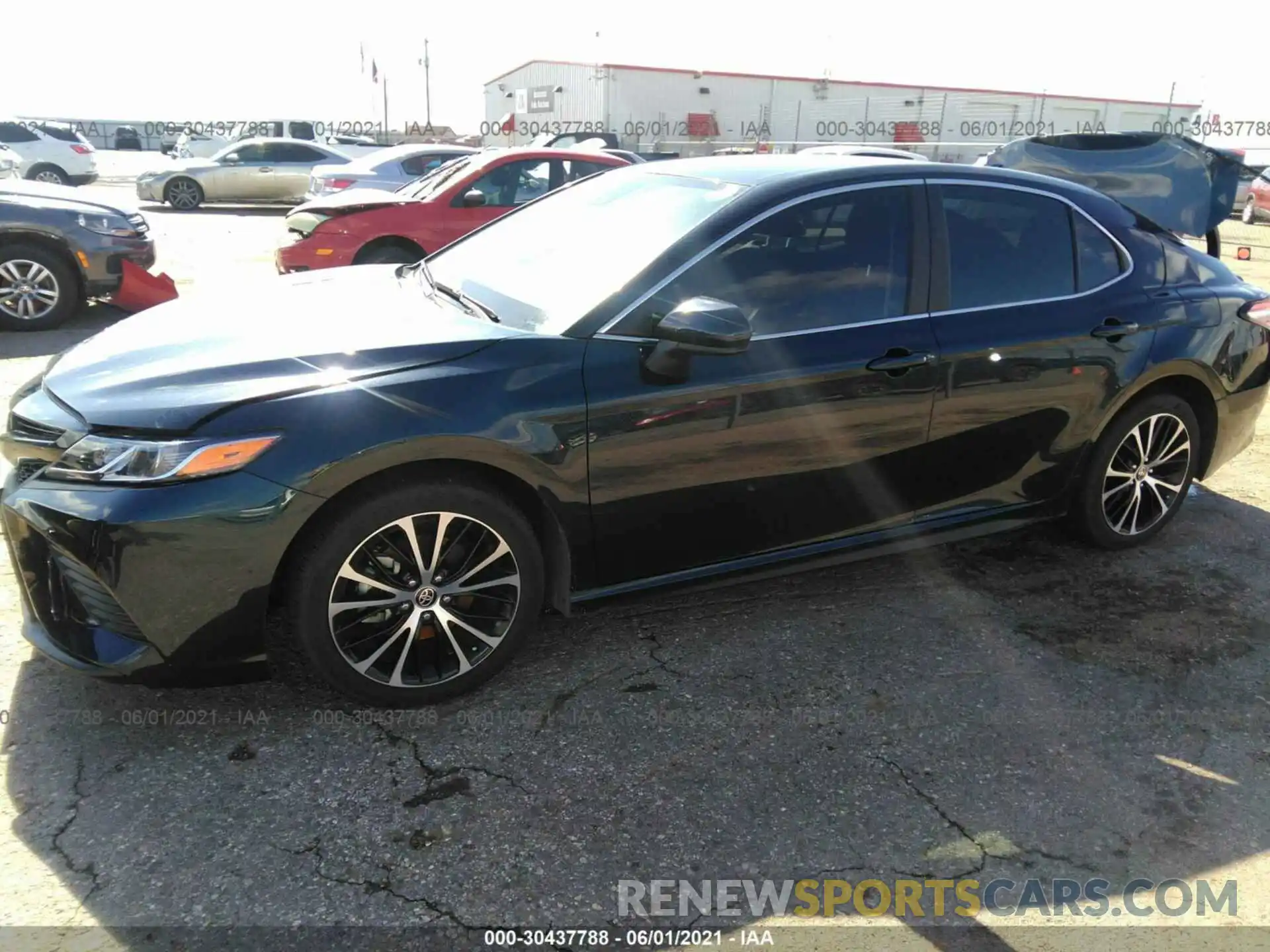 2 Photograph of a damaged car 4T1G11AK8LU995492 TOYOTA CAMRY 2020