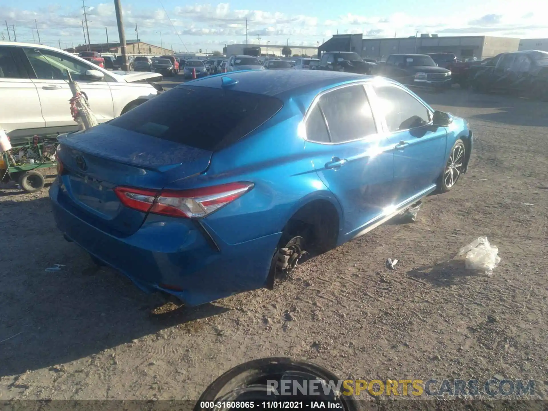 4 Photograph of a damaged car 4T1G11AK9LU300601 TOYOTA CAMRY 2020