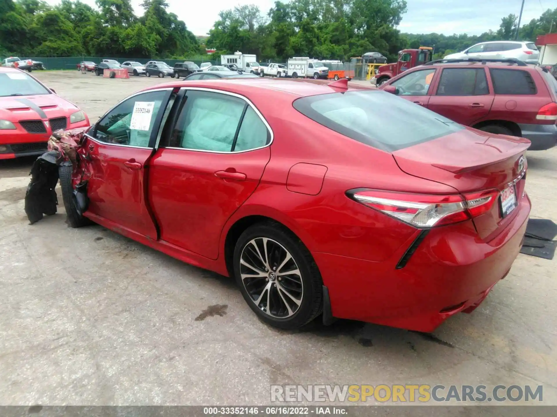 3 Photograph of a damaged car 4T1G11AK9LU303031 TOYOTA CAMRY 2020