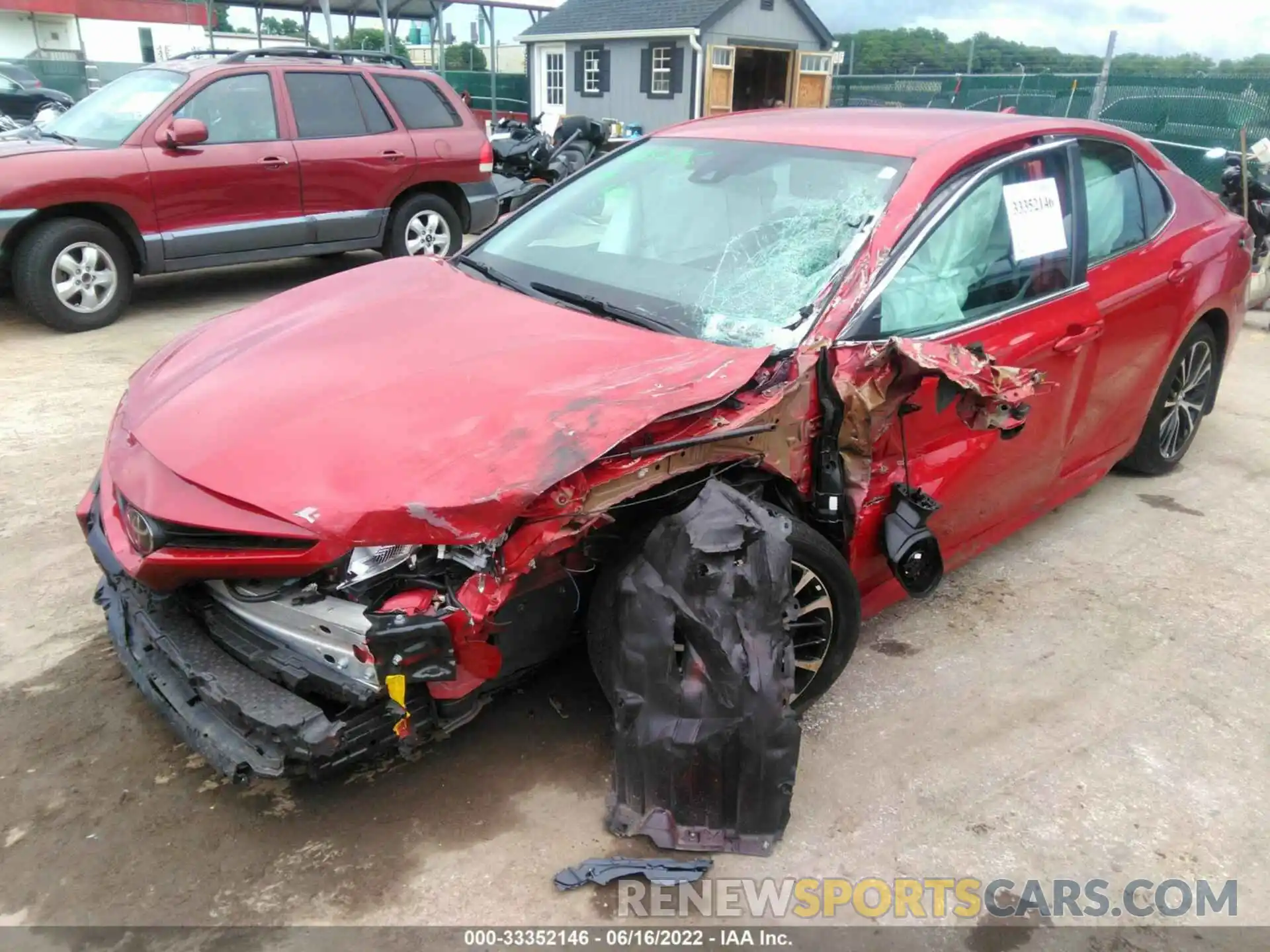 6 Photograph of a damaged car 4T1G11AK9LU303031 TOYOTA CAMRY 2020