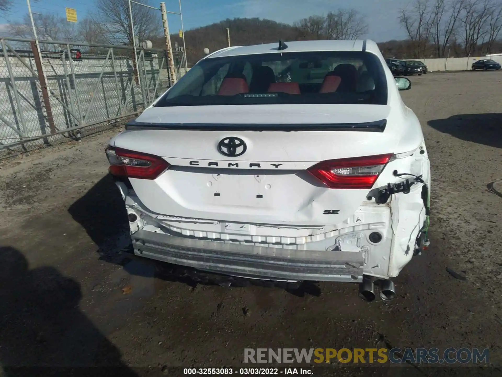 6 Photograph of a damaged car 4T1G11AK9LU310626 TOYOTA CAMRY 2020