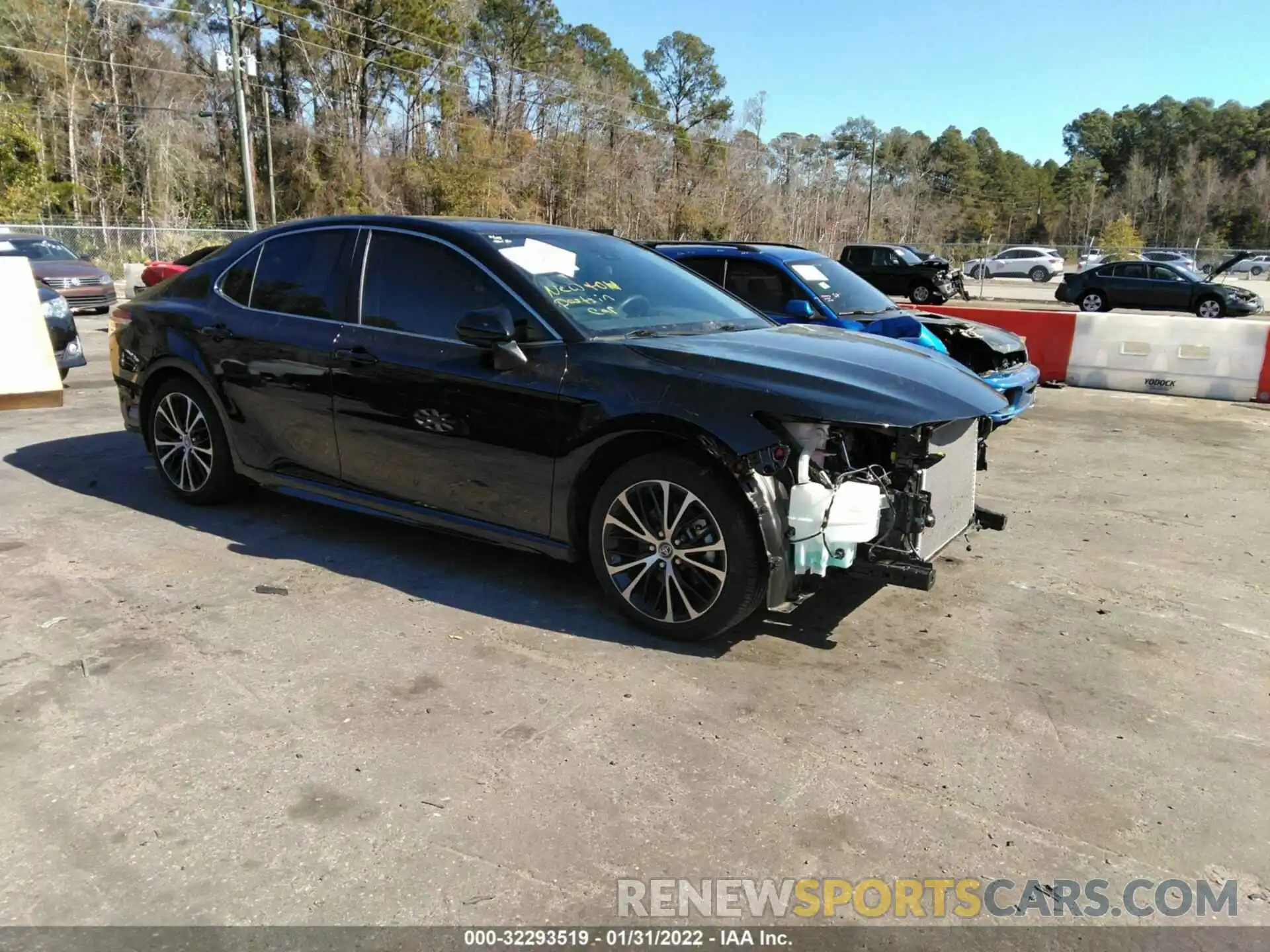 1 Photograph of a damaged car 4T1G11AK9LU312389 TOYOTA CAMRY 2020