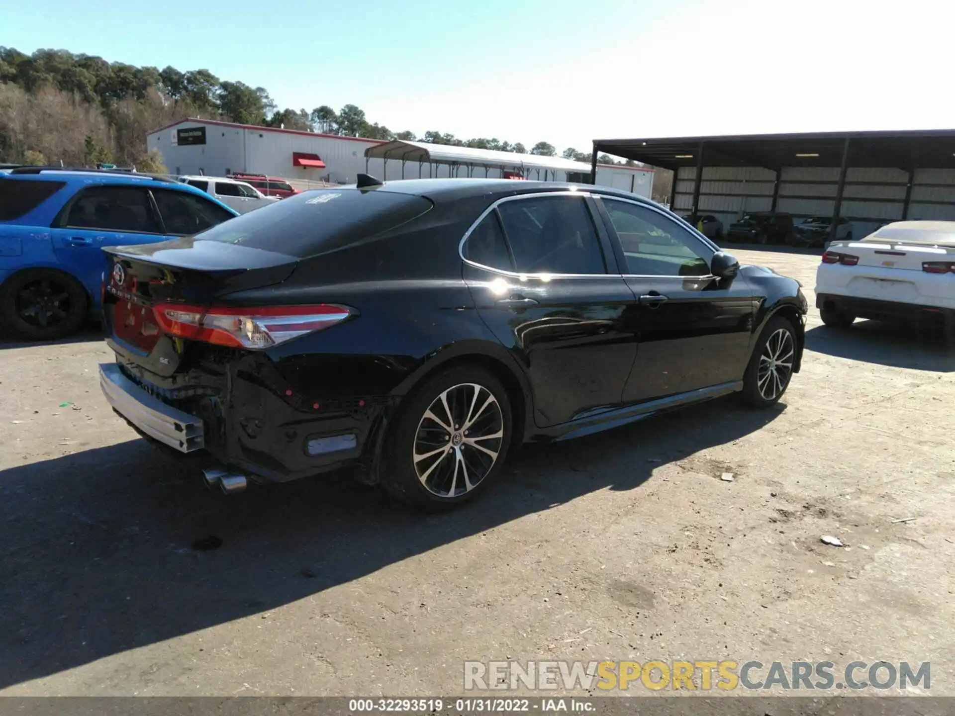 4 Photograph of a damaged car 4T1G11AK9LU312389 TOYOTA CAMRY 2020